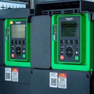 Logotipo Moda Feminina Minimalista Preto (3).jpg